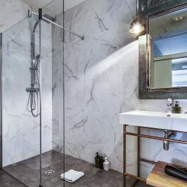 Bathroom with shower of a hotel in Barcelona